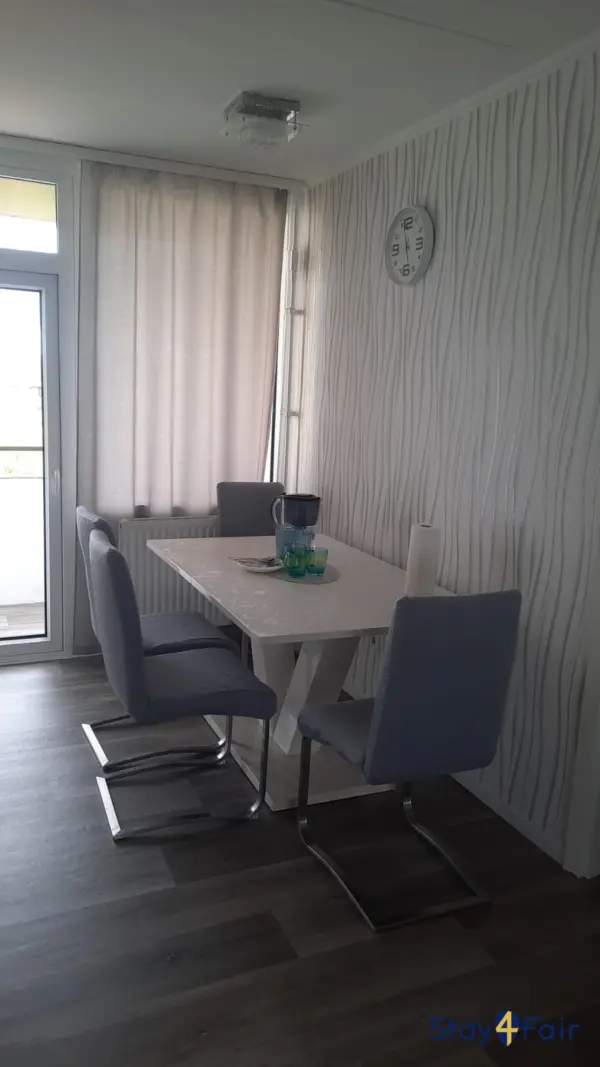apartment building near Hannover Messe Süd entrance with good transport connection