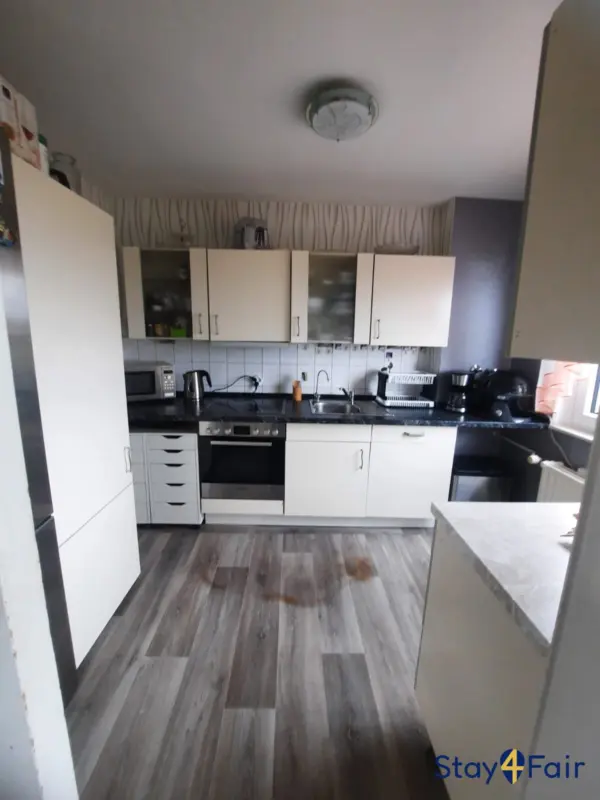 apartment in high-rise building with elevator near Hannover exhibition center