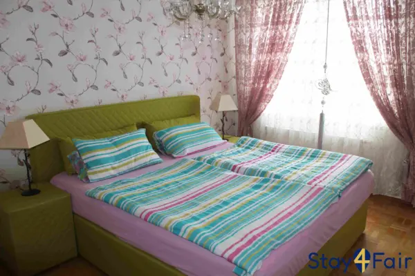 bedroom in apartment near Hannover city center