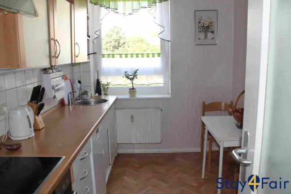 apartment in high rise building with elevator Laatzen Hannover