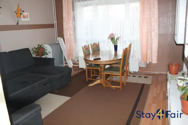 clean living room in 3 room apartment near Hannover exhibition center