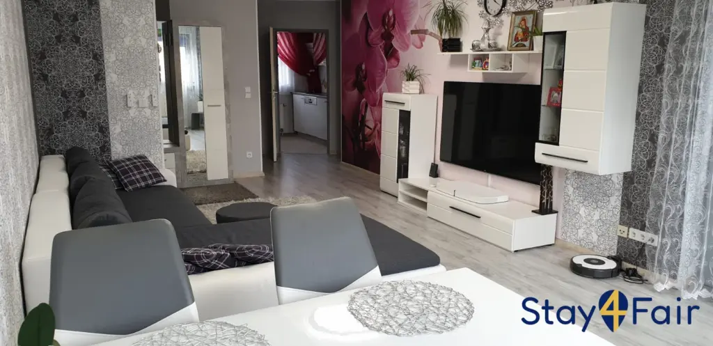 clean living room in apartment near Hannover Messe Ost