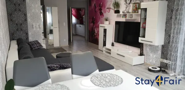 clean living room in apartment near Hannover Messe Ost