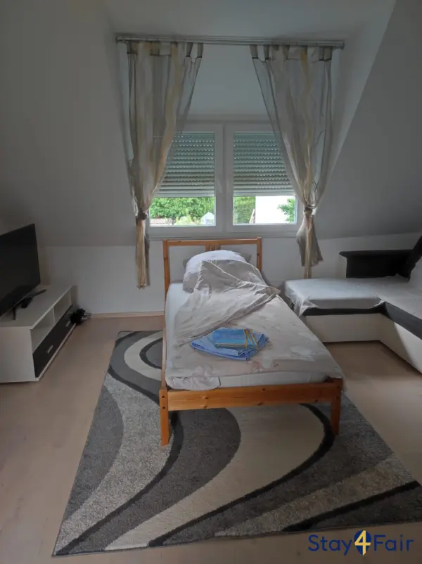 bedroom in private house near Hannover Messe Nord and Ost