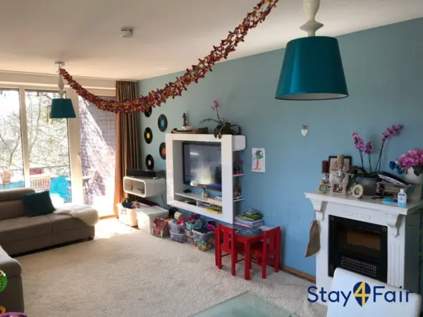 apartment near tram stop with access to Hannover Messe West