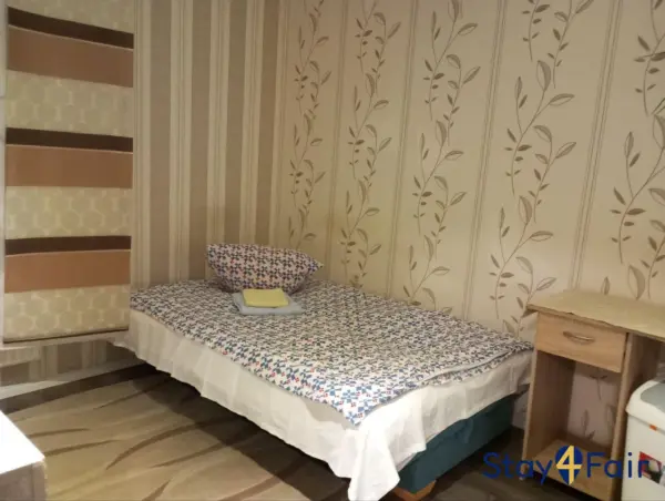 bedroom in apartment within walking distance to Hannover Messe Nord