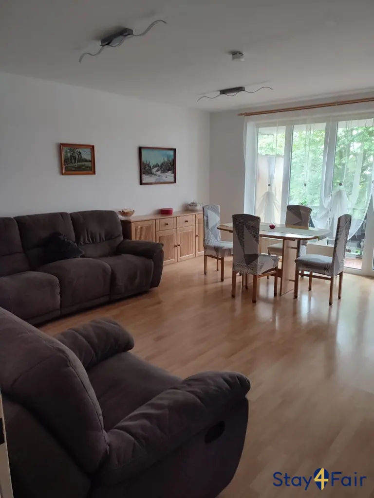 clean apartment living room near Hannover Messe West
