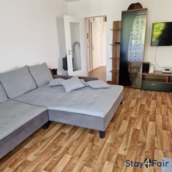 living room in 2 room apartment near Hannover Messe Ost