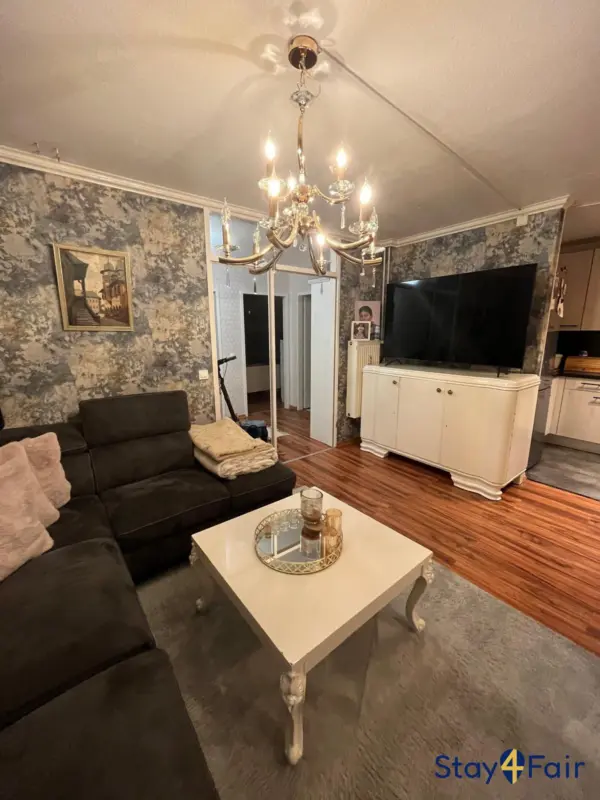 studio living room with kitchen in 3 room apartment Hannover