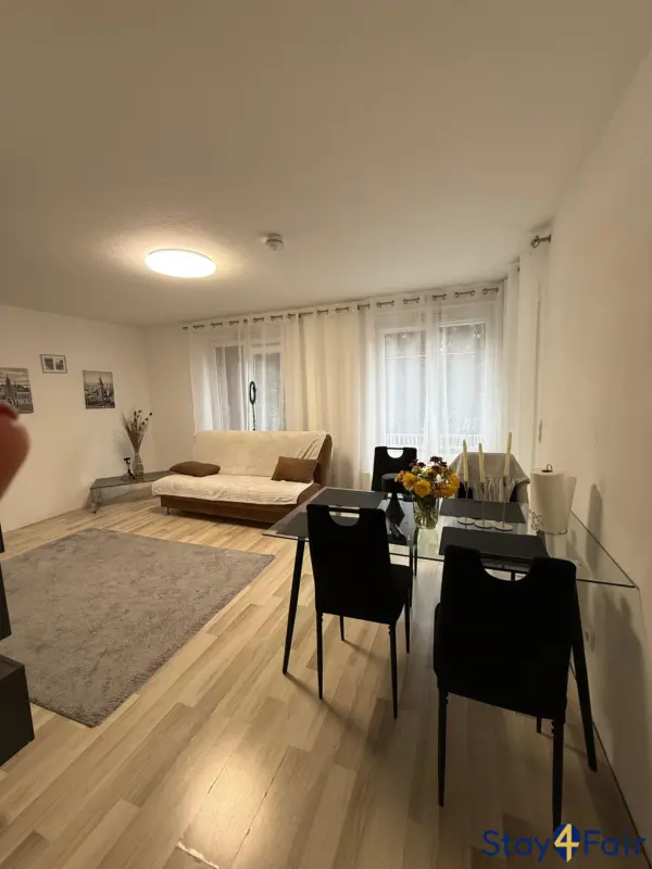 3 room apartment near Hannover exhibition center with restaurants nearby