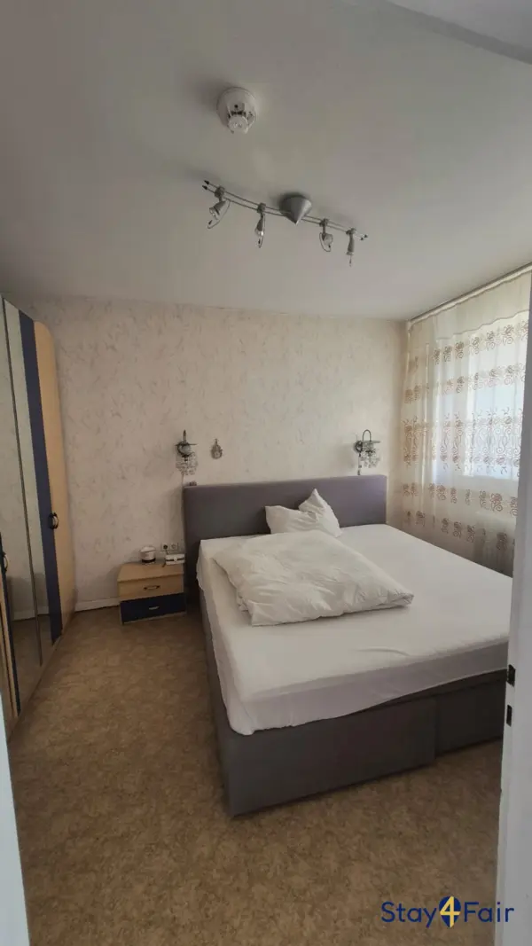 bedroom in apartment near Hannover fairground for couple