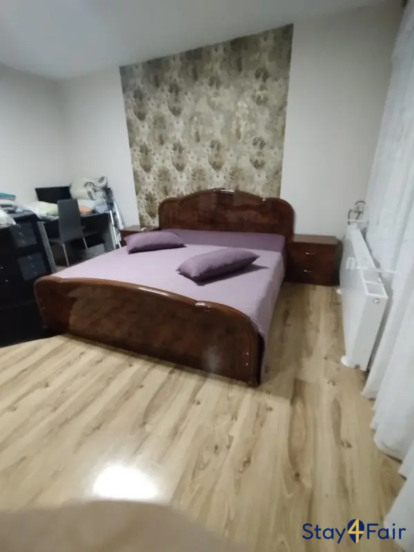 bedroom in apartment near Hannover exhibition center Messe Süd